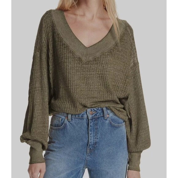 We The Free South Side Thermal Top Womens Small Olive Green V-neck Dolman Sleeve - Picture 1 of 13